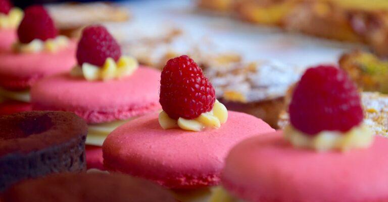 découvrez la délicieuse crème pâtissière à la clémentine, une préparation onctueuse et parfumée qui apportera une touche de fraîcheur à vos desserts. idéale pour garnir vos tartes, éclairs ou gâteaux, cette recette simple et gourmande éveillera vos papilles et régalera vos convives.