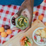 découvrez la recette de la sauce verte, une délicieuse préparation à base d'herbes fraîches, parfaite pour agrémenter vos plats de viande, de poisson ou de légumes. apprenez à la réaliser facilement et ajoutez une touche de fraîcheur à vos repas.