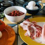 découvrez comment préparer des saucisses maison savoureuses avec des ingrédients frais et des épices délicates. suivez nos recettes faciles et apprenez à créer vos propres saucisses pour des repas authentiques et plein de saveurs.
