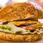 découvrez la recette incontournable de la brioche, un pain moelleux et doré parfait pour le petit-déjeuner ou le goûter. apprenez à la préparer avec des ingrédients simples et savourez sa texture aérienne et son goût délicat. un délice à partager en famille ou entre amis !