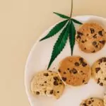 découvrez les secrets du beurre noisette, une saveur riche et authentique qui rehausse vos plats. apprenez à préparer ce délice à la texture veloutée et son parfum irrésistible, idéal pour vos recettes sucrées et salées.