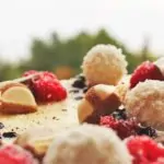 découvrez notre savoureux gâteau chocolat-orange, alliant la richesse du chocolat fondant à l'éclat d'une note d'orange zesty. idéal pour les amateurs de douceurs originales, ce dessert irrésistible saura éveiller vos papilles et élever vos moments gourmands à un niveau supérieur.