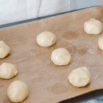 découvrez l'art du pétrissage : apprenez les techniques essentielles pour obtenir une pâte parfaite, que ce soit pour le pain, les pâtisseries ou les pizzas. améliorez vos compétences culinaires et régalez vos proches avec des créations savoureuses.