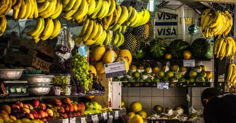 découvrez les bienfaits des bananes ! fruits délicieux et nutritifs, elles sont idéales pour un en-cas sain, riches en potassium et parfaites pour dynamiser votre journée.