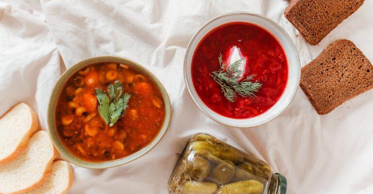 découvrez l'univers savoureux des pickles : des légumes croquants, marinés avec soin, qui ajoutent une touche de fraîcheur et de piquant à vos plats. explorez nos recettes, astuces de préparation et bienfaits de ces délicieuses conserve qui enchantent les papilles!