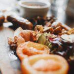 découvrez la recette facile et délicieuse des œufs brouillés, un plat simple à préparer et parfait pour le petit-déjeuner. apprenez à obtenir une texture crémeuse et savoureuse pour commencer votre journée du bon pied.