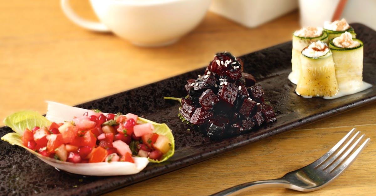 découvrez tout sur les endives : recettes, bienfaits pour la santé, astuces de préparation et conseils pour les choisir. apprenez à intégrer ce légume peu calorique et savoureux dans vos plats pour des repas sains et délicieux.