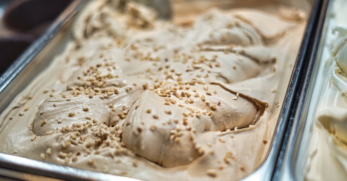 découvrez notre délicieuse crème de noisette, une délicatesse onctueuse et savoureuse, parfaite pour tartiner sur vos pains, crêpes ou pour agrémenter vos desserts. savourez le goût authentique des noisettes dans chaque cuillère.