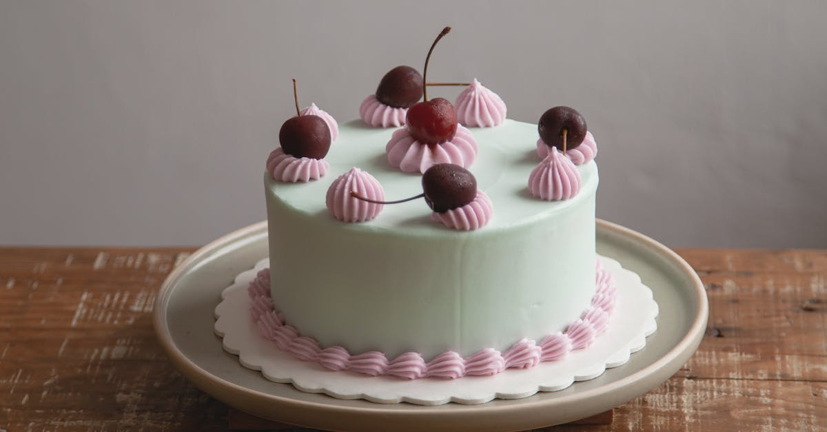 découvrez notre recette de moist cake, un gâteau moelleux et savoureux qui fond dans la bouche. parfait pour toutes les occasions, il ravira les amateurs de pâtisserie grâce à son goût riche et sa texture irrésistible. idéal pour un dessert familial ou une celebration, laissez-vous tenter par ce délice sucré !