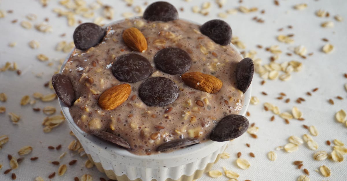 découvrez notre savoureux gâteau à l'avoine, une délicieuse recette alliant tendreté et bienfaits nutritifs. parfait pour le petit déjeuner ou le dessert, ce gâteau moelleux à base de flocons d'avoine ravira vos papilles avec ses arômes réconfortants et sa texture unique.
