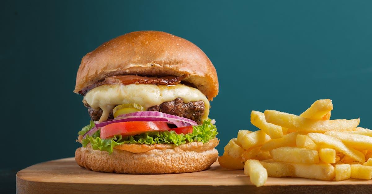 découvrez la délicieuse recette d'onion fondue, un plat réconfortant qui allie oignons caramélisés et fromage fondant. parfait pour vos soirées entre amis ou en famille, cette fondue savoureuse ravira les papilles des amateurs de fromages.