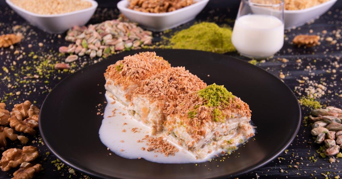 découvrez notre délicieuse crème pâtissière à la pistache, une fusion parfaite de douceur et de saveurs intenses. idéale pour garnir vos desserts préférés, cette crème onctueuse apporte une touche gourmande et raffinée à vos créations pâtissières.