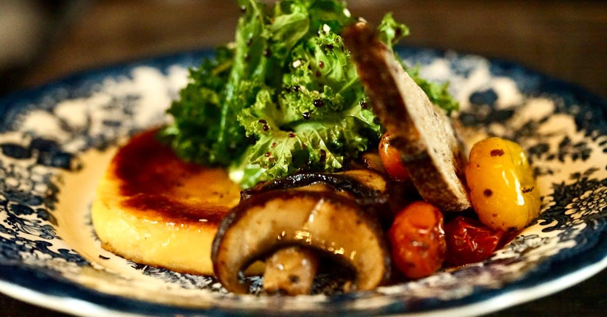 découvrez la polenta, un plat savoureux à base de semoule de maïs, idéal pour accompagner vos plats préférés ou comme base pour des recettes créatives. apprenez à la préparer facilement et à l'incorporer dans vos repas pour un goût authentique.
