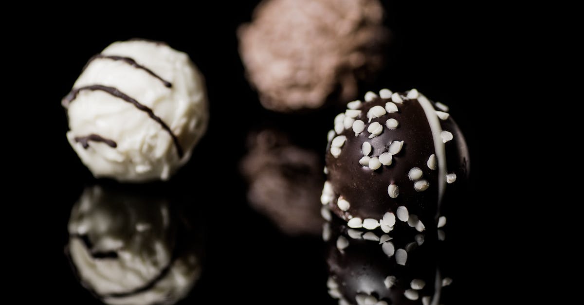 découvrez l'univers irrésistible des pralines : délicieuses douceurs enrobées de chocolat, aux saveurs variées et aux textures fondantes. parfaites pour les gourmands, ces friandises raffinées ajoutent une touche de magie à toutes vos occasions.