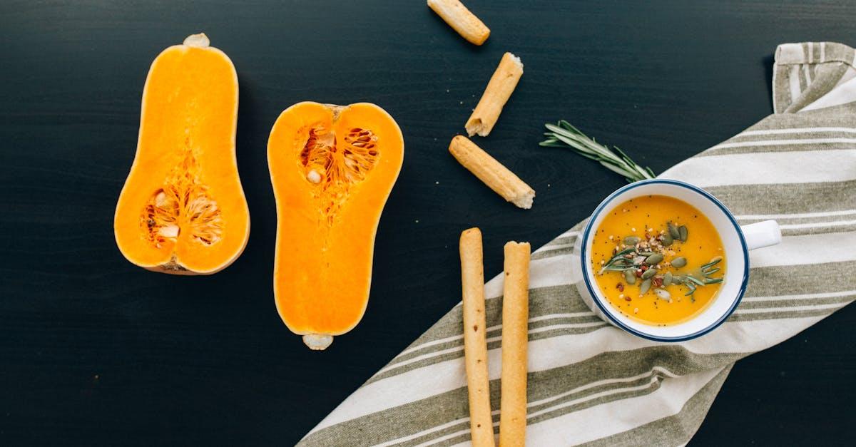 découvrez notre purée de citrouille onctueuse et savoureuse, idéale pour vos recettes de desserts d'automne, de soupes réconfortantes ou de plats sains. profitez de la richesse des saveurs naturelles et des bienfaits nutritionnels de la citrouille tout au long de l'année.
