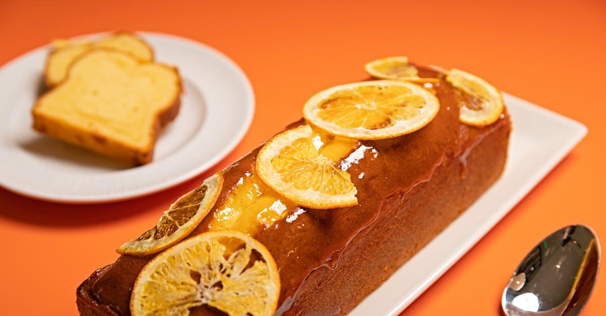 découvrez l'art de la pâte brisée : une base délicate et croustillante pour vos tartes, quiches et desserts. apprenez à préparer cette pâte classique avec des ingrédients simples et des astuces infaillibles pour réussir toutes vos recettes.