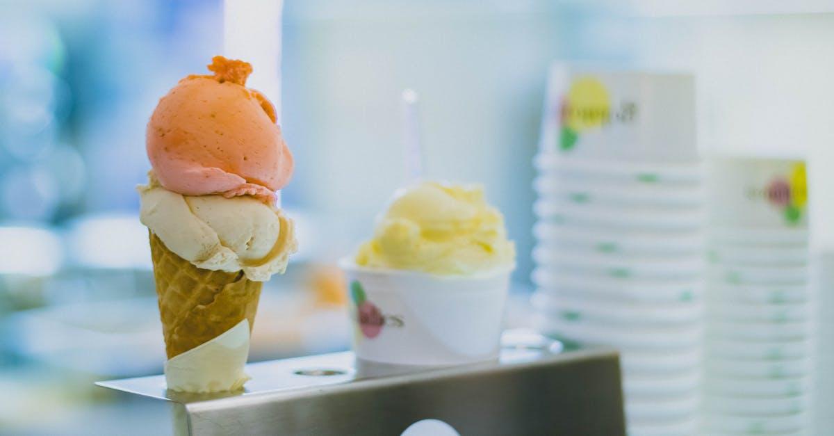 découvrez le délice rafraîchissant du sorbet à la fraise, une gourmandise fruitée et légère parfaite pour les chaudes journées d'été. savourez sa texture onctueuse et son goût authentique de fraise, un dessert à base d'ingrédients naturels qui ravira les papilles de toute la famille.