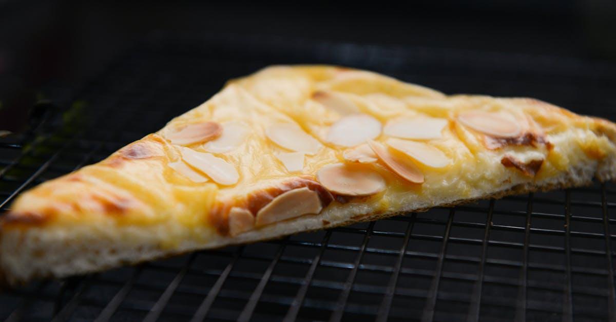 découvrez la délicieuse saveur des amandes grillées, un en-cas croquant et savoureux parfait pour vos pauses gourmandes. idéales pour ajouter une touche de luxe à vos plats ou à déguster seules, les amandes grillées sont un incontournable pour les amateurs de snacks sains.