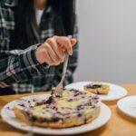 découvrez notre délicieux sorbet de cassis, un dessert rafraîchissant et fruité, parfait pour les chaudes journées d'été. élaboré à partir de cassis frais et juteux, il ravira vos papilles avec son goût intense et sa texture onctueuse. offrez-vous une pause gourmande avec cette délicieuse douceur.