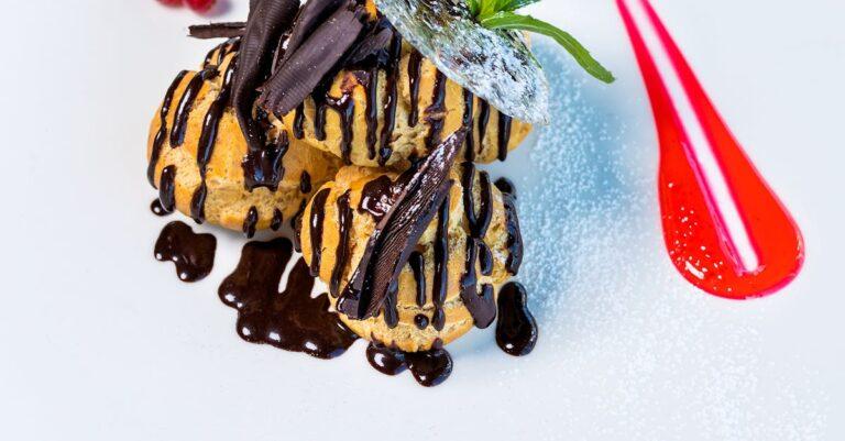 découvrez l'art de la pâtisserie avec notre guide sur la pâte à choux. apprenez à réaliser de délicieuses éclairs, choux à la crème et autres créations sucrées. parfait pour impressionner vos invités ou vous faire plaisir !