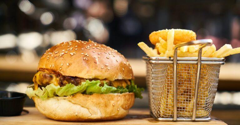 découvrez la délicieuse variété de frites, croustillantes à l'extérieur et moelleuses à l'intérieur. explorez des recettes, des astuces de préparation et les meilleures associations pour savourer ces accompagnements irrésistibles qui font le bonheur de tous.