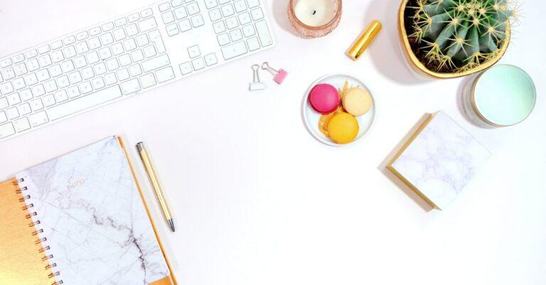 découvrez l'univers irrésistible des macarons : des douceurs françaises délicates enrobées de saveurs raffinées. que vous soyez amateur de chocolat, de fruits ou de créations originales, plongez dans nos recettes et astuces pour réussir ces petites merveilles sucrées.