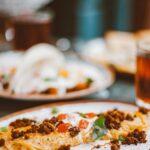 découvrez la recette parfaite de l'omelette, un incontournable de la cuisine française ! apprenez à la préparer avec des ingrédients frais et savoureux pour un repas simple et délicieux. idéale pour le petit-déjeuner, le déjeuner ou le dîner !