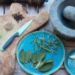 découvrez notre délicieux curry de chou-fleur, une recette savoureuse et réconfortante qui allie des épices parfumées et des légumes frais. idéal pour un repas végétarien, ce plat réchauffant émerveillera vos papilles avec ses arômes enivrants. parfait accompagné de riz basmati ou de pain naan, cette recette facile à préparer vous fera voyager au cœur de l'inde.