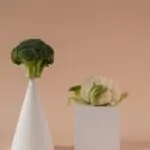 découvrez notre savoureux gratin de chou-fleur, un plat réconfortant alliant la douceur du chou-fleur à une onctueuse sauce au fromage. parfait pour accompagner vos repas ou servir lors d'occasions spéciales, ce gratin saura séduire petits et grands.
