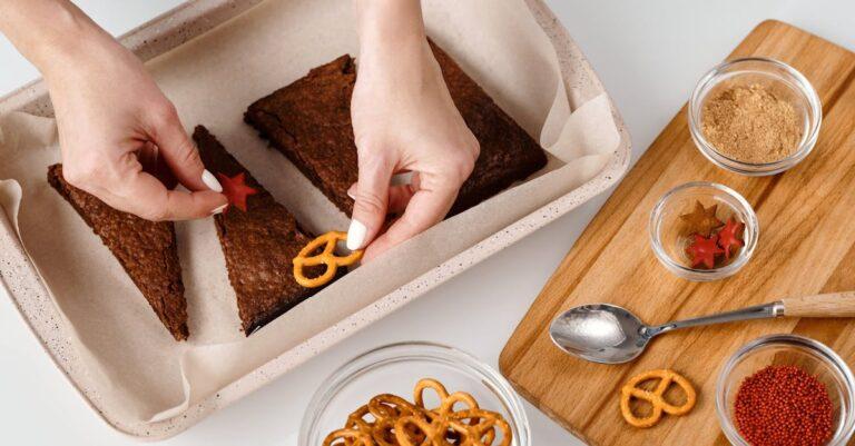 découvrez une délicieuse recette de shortbread de noël, parfaite pour les fêtes. préparez ces biscuits sablés au beurre, savoureux et fondants, qui ajouteront une touche festive à vos assiettes. idéal à offrir ou à savourer en famille.