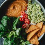 découvrez notre recette de riz crémeux aux épinards, un plat savoureux et réconfortant. idéal en accompagnement ou en plat principal, ce mélange onctueux de riz tendre et d'épinards frais ravira vos papilles. facile à préparer, ce délice est parfait pour les repas en famille ou entre amis.