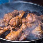 découvrez tout sur le poulet : recettes savoureuses, conseils de cuisson et informations nutritionnelles. apprenez à préparer des plats délicieux et sains avec ce poulet succulent.