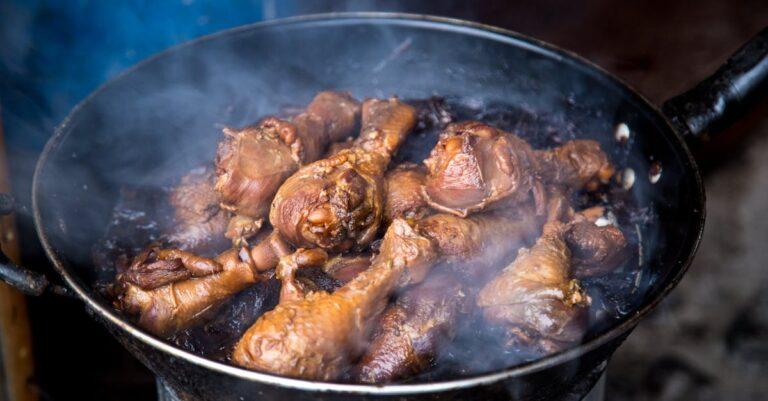 découvrez tout sur le poulet : recettes savoureuses, conseils de cuisson et informations nutritionnelles. apprenez à préparer des plats délicieux et sains avec ce poulet succulent.