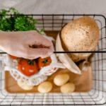 découvrez la meilleure recette de pommes de terre maison avec des techniques simples et savoureuses. apprenez à préparer des pommes de terre croustillantes et délicieuses qui raviront vos amis et votre famille à chaque bouchée.