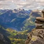 découvrez la recette de l'omelette norvégienne, un plat savoureux et réconfortant alliant œufs légers et garnitures délicieuses. idéale pour le petit-déjeuner ou un brunch copieux, cette omelette vous transportera en norvège avec ses saveurs uniques.