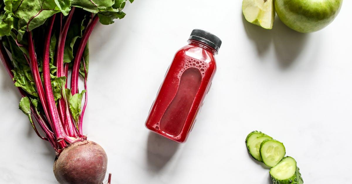 découvrez notre délicieuse mousse de betterave, une entrée raffinée et colorée qui allie saveurs délicates et bienfaits nutritionnels. facile à préparer, elle ravira vos invités par son goût léger et sa texture aérienne.