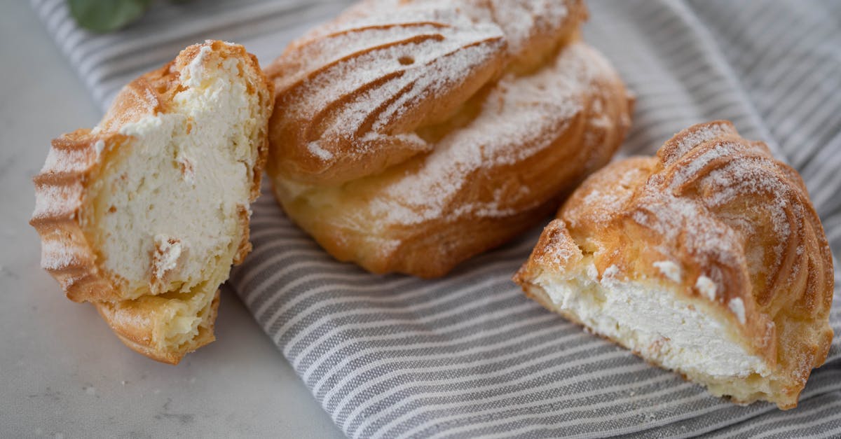 découvrez tout sur la pâte à choux, une base incontournable de la pâtisserie française. apprenez à préparer des éclairs, des profiteroles et des choux délicats avec nos recettes faciles et nos astuces de chefs.