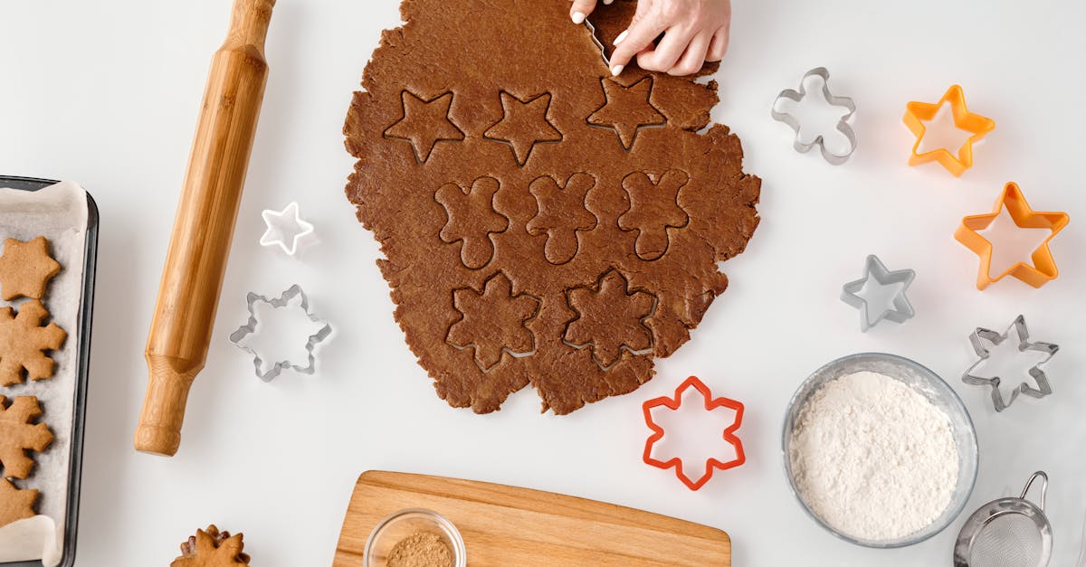 découvrez notre délicieuse recette de sablés de noël, parfaite pour ajouter une touche festive à vos fêtes. ces biscuits sablés, simples à préparer, raviront vos proches par leur texture fondante et leur goût irrésistible. parfaits pour offrir ou déguster en famille, ces sablés sont l'alliance idéale entre tradition et gourmandise.