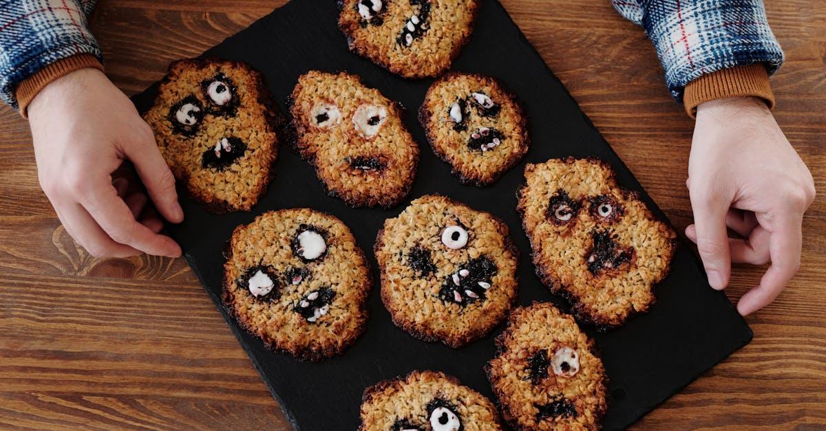 découvrez nos délicieuses recettes de cookies, parfaits pour satisfaire vos envies sucrées. des classiques aux créations innovantes, chaque bouchée est un mélange irrésistible de saveurs qui ravira vos papilles.
