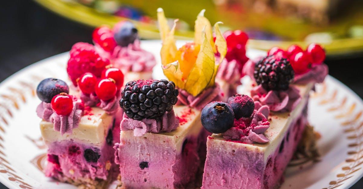 découvrez notre recette facile de gelée de groseilles, une préparation délicieuse et gourmande qui sublimera vos tartines et desserts. apprenez à réaliser cette confiture maison avec des astuces simples pour un résultat savoureux.