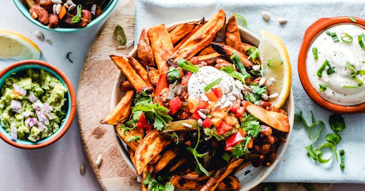 découvrez notre délicieuse sélection de frites croustillantes, préparées avec des ingrédients de qualité pour un goût irrésistible. idéales en accompagnement ou en collation, nos frites satisferont toutes vos envies gourmandes !