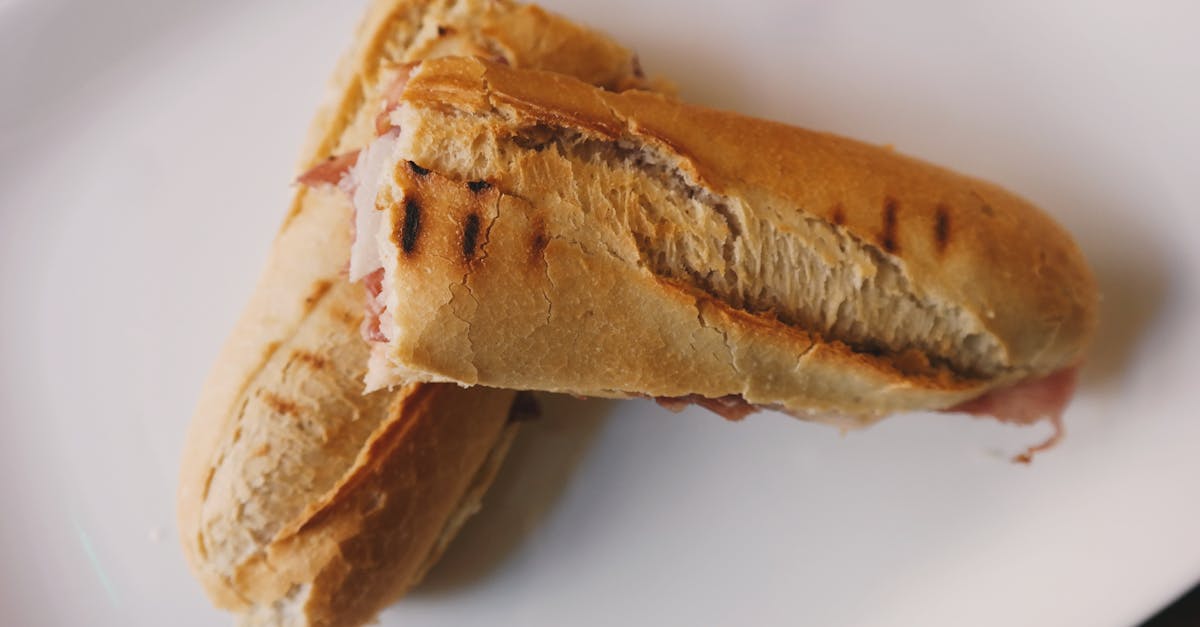 découvrez nos délicieuses pâtisseries au jambon, alliant croustillant et saveurs savoureuses. parfaites pour un apéritif, un brunch ou un repas rapide, ces délices séduiront vos papilles et raviront vos invités.