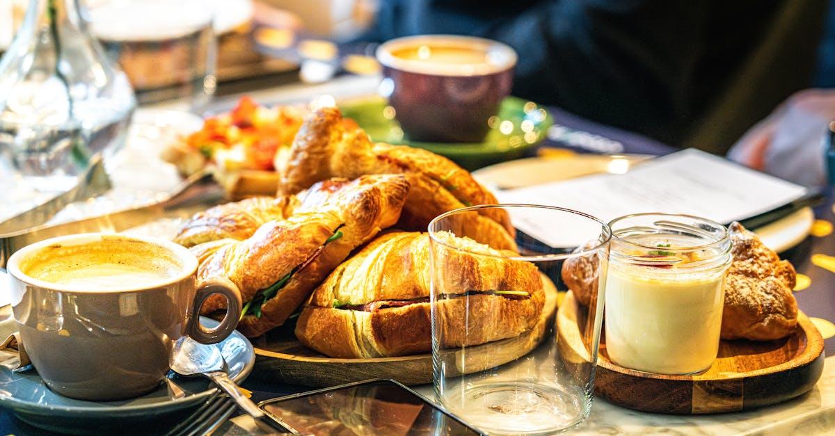 découvrez nos délicieuses pâtisseries au jambon, un mariage parfait de saveurs et de textures. idéales pour un apéritif ou un repas rapide, ces recettes savoureuses raviront vos papilles et celles de vos invités.