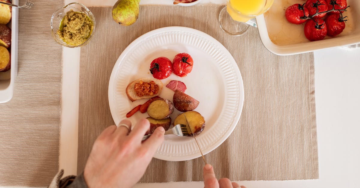 découvrez notre délicieuse recette de pommes de terre maison, croustillantes à l'extérieur et fondantes à l'intérieur. parfaites pour accompagner vos plats ou à savourer en en-cas. faciles à préparer, elles raviront les petits comme les grands !
