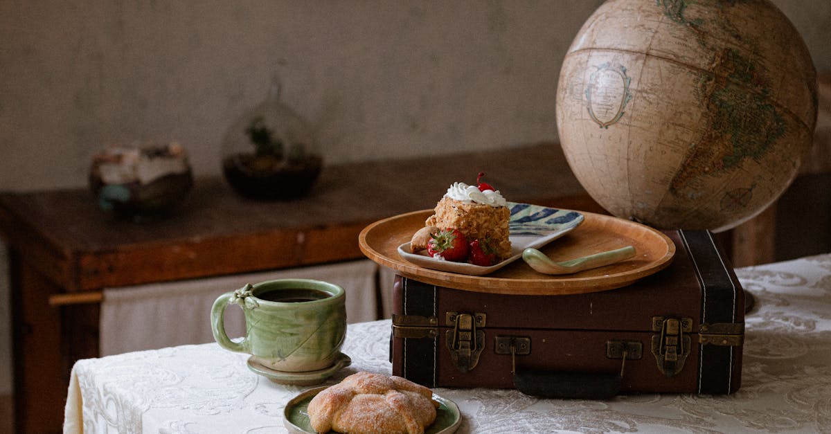découvrez la recette rapide et savoureuse du mug cake : un gâteau individuel préparé en quelques minutes au micro-ondes. parfait pour un dessert facile à réaliser, à déguster seul ou entre amis !