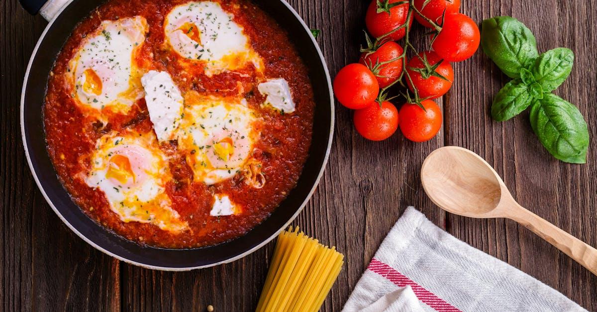 découvrez notre délicieuse recette de pasta gratin, un plat réconfortant alliant des pâtes al dente, une sauce crémeuse et une croûte dorée de fromage. idéal pour un dîner en famille, ce gratin savoureux saura ravir les papilles des petits et des grands. facile à préparer, il devient rapidement un incontournable de votre cuisine.