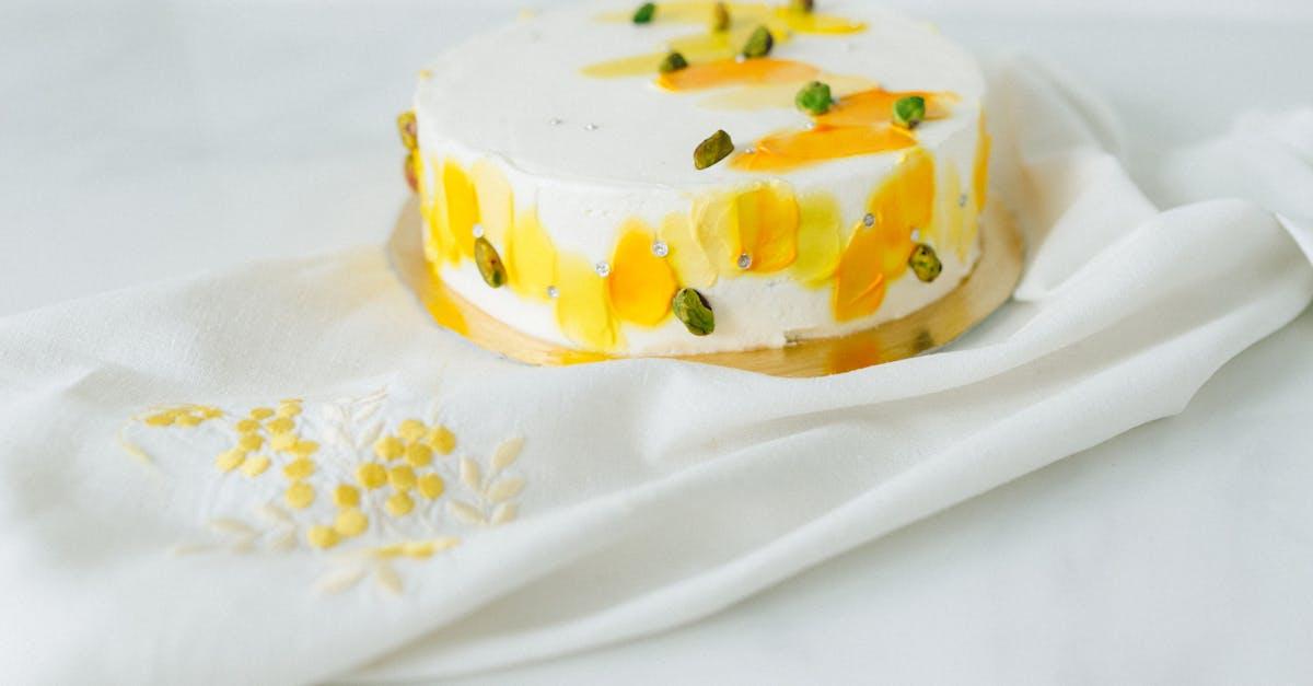 découvrez notre délicieuse crème glacée à la pistache, riche en saveurs authentiques et en morceaux de pistaches croquants. un dessert irrésistible qui ravira vos papilles et apportera une touche de fraîcheur à vos journées chaudes.