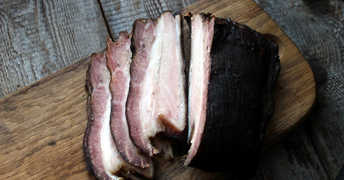 découvrez la truite fumée, un délice gastronomique aux saveurs délicates et à la texture fondante. parfaite pour les apéritifs, les salades ou en tartines, elle ajoutera une touche raffinée à vos plats. apprenez à l'apprécier et à l'incorporer dans vos recettes.