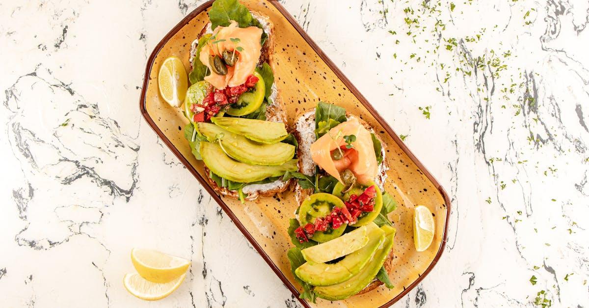 découvrez notre délicieux gratin de saumon et épinards, un plat savoureux alliant des ingrédients frais et nutritifs. idéal pour un repas en famille ou entre amis, ce gratin réconfortant ravira les papilles avec sa texture crémeuse et ses saveurs harmonieuses.