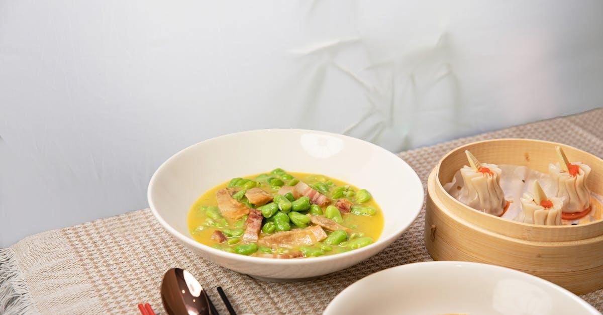 découvrez les pois cassés, une légumineuse nutritive et polyvalente, idéale pour vos soupes, purées et plats réconfortants. apprenez à les cuisiner et à profiter de leurs bienfaits santé!
